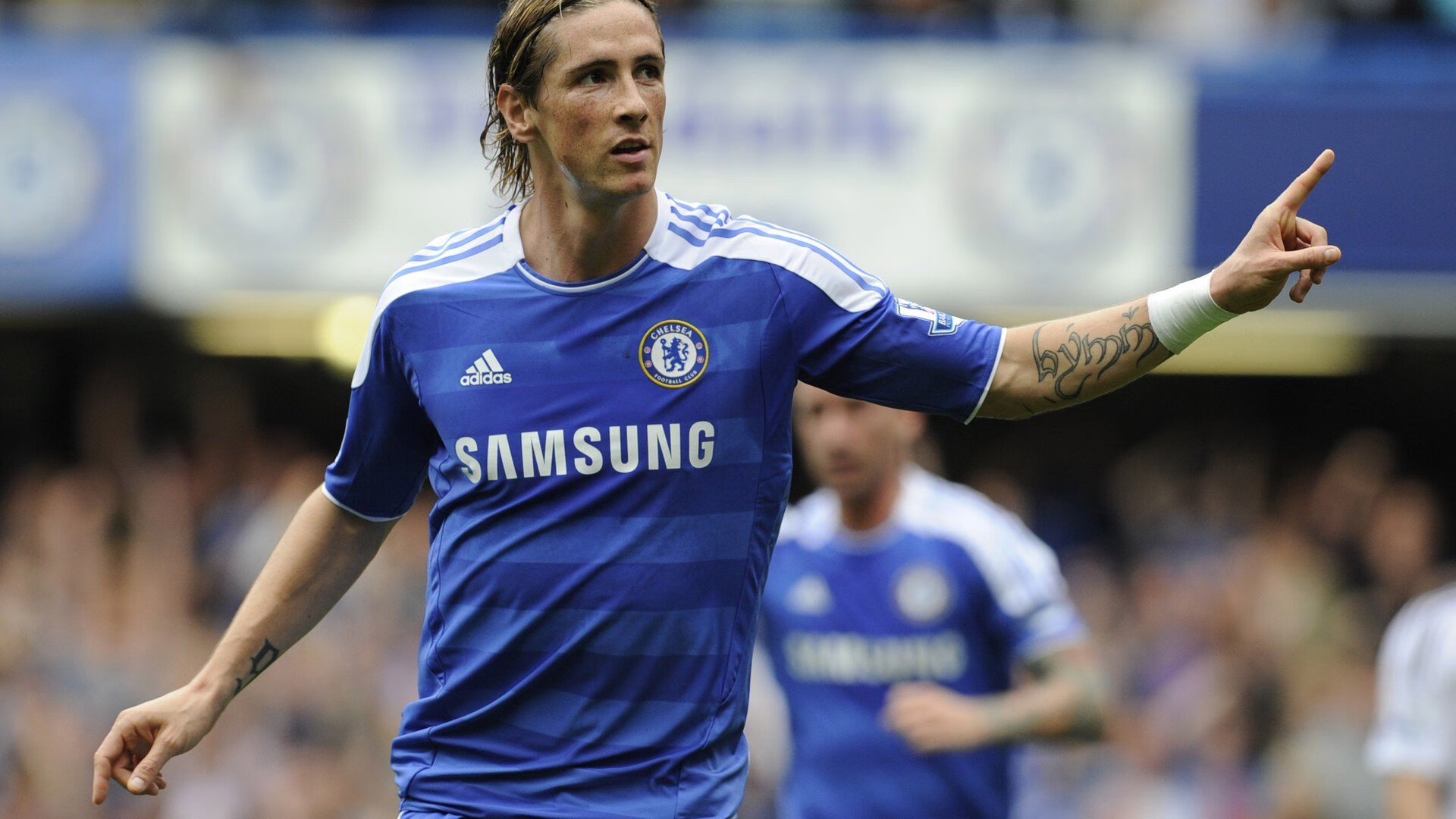 当足球遇见乒乓，英格兰轻取法国，奥恰洛夫统治全场的双重视界